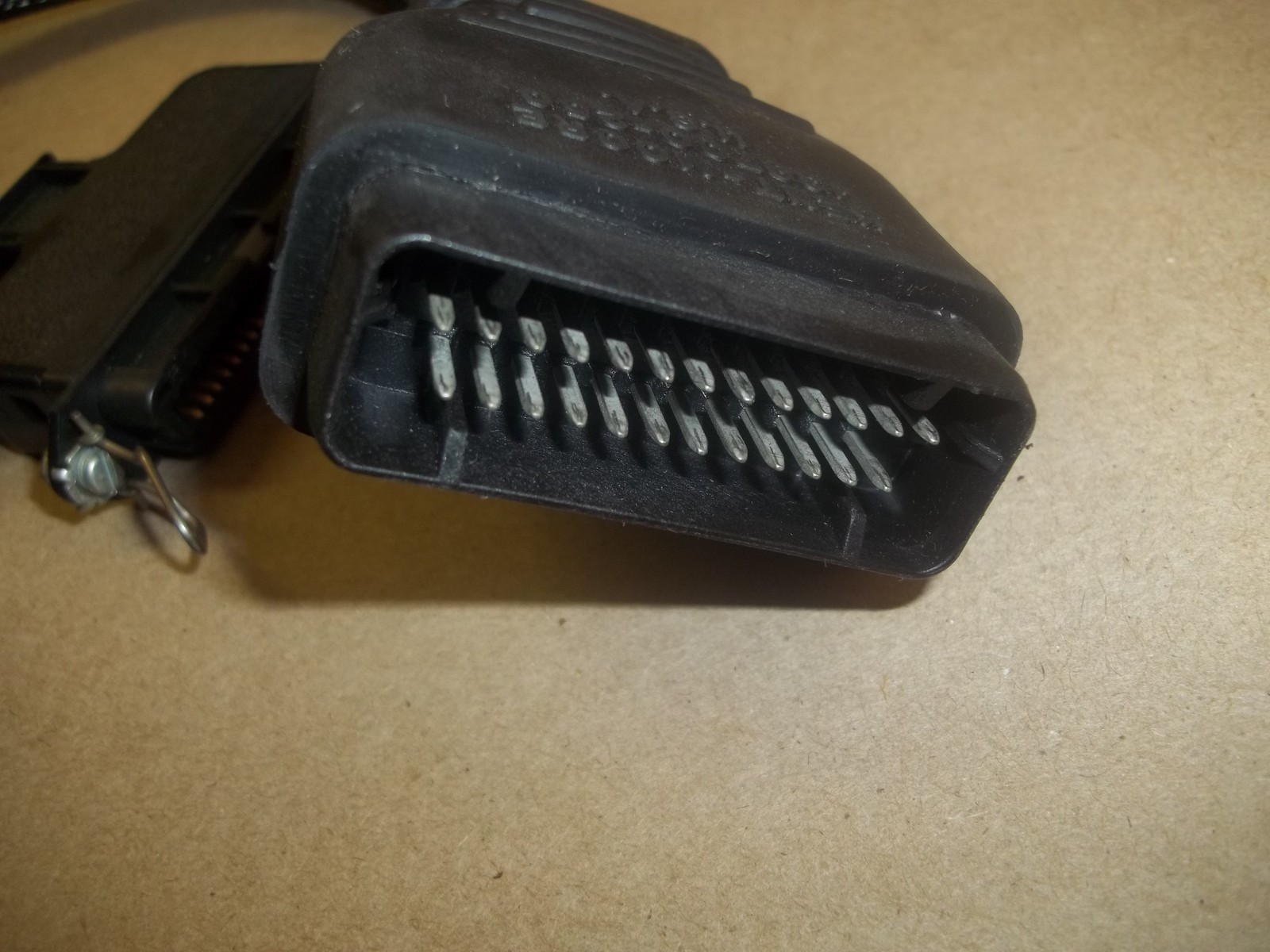 * Kent Moore Tools J39700-250 , J-39700-250 ABS Breakout Box Adapter