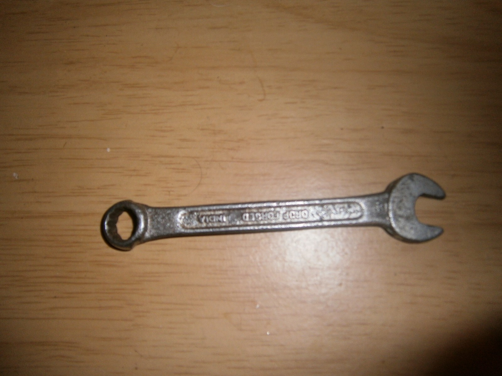 Vintage silver tone spanner. 8/8 & 3/8 ends (E6b)