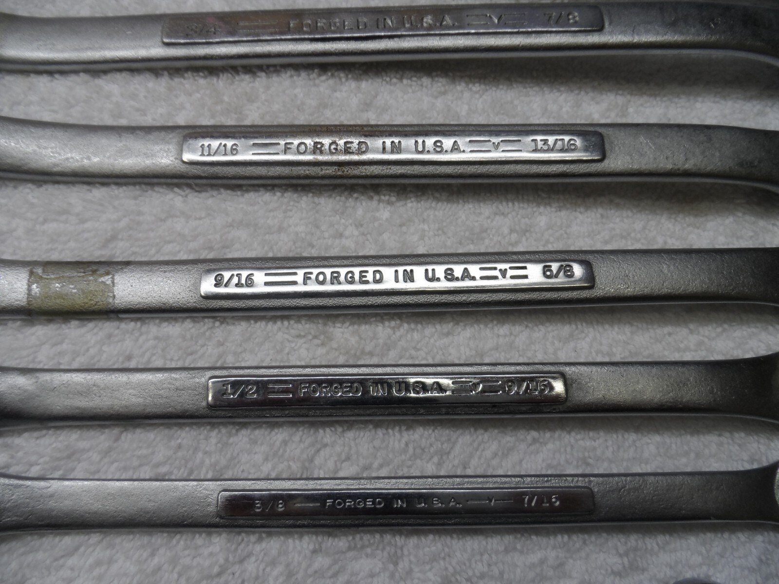 Craftsman SAE Box End Wrench Set (bonus stubby), 12pt, USA (3/8″ – 1″) – 7 pcs