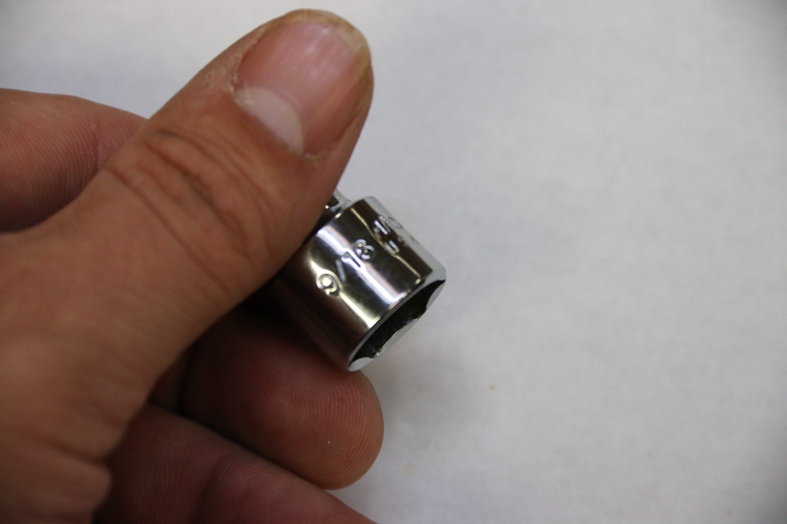 Mac Tools USA 1/4″ Drive 9/16″ 6PT Shallow Chrome Socket M186