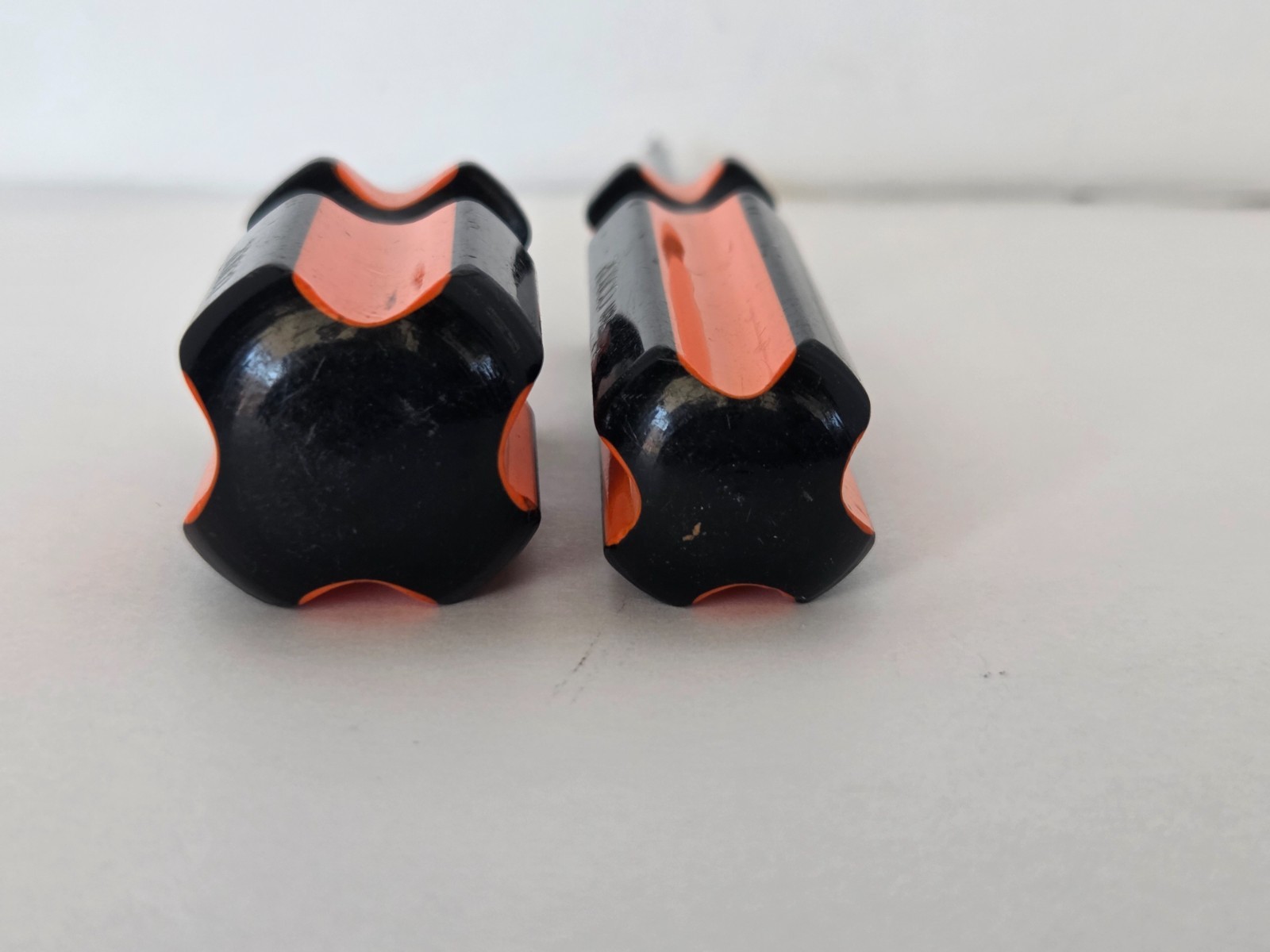 ROSCO USA Screwdrivers Stubby Short Flat head and Phillips Lot of 2 TOOLS