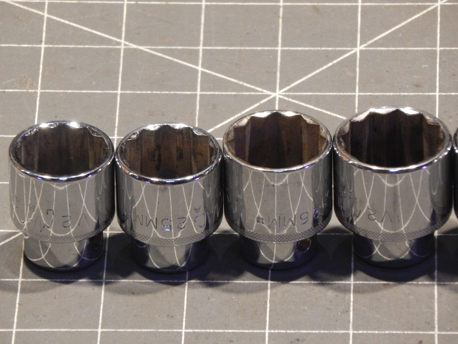 Mac 9Pc Metric 1/2 Dr Shallow Socket Add On Set 24MM 32MM 12Pt V2 V232MM V231MM