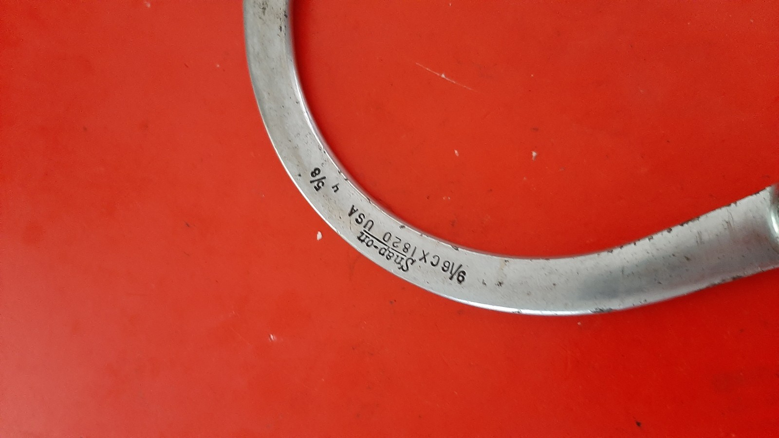 Snap-on 9/16″ x 5/8″ 12PT Half Moon Box End Obstruction Wrench CX1820 Engraved