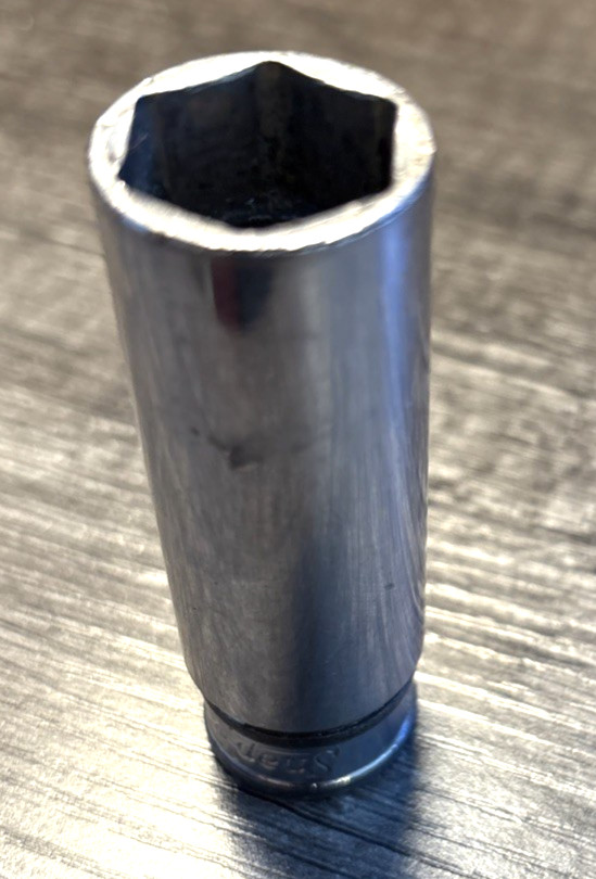 Snap-On #SFSM17 17mm Deep 6 Point Socket 3/8″ Drive USA