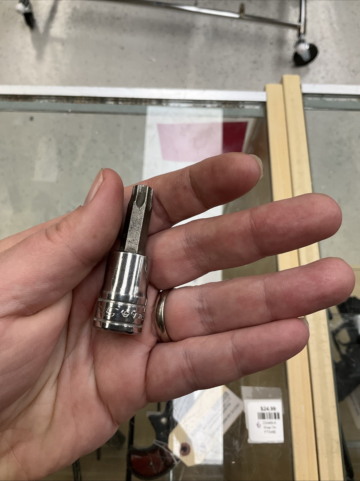 SNAP-ON FTX45E 3/8″ Drive T45 Torx Bit Driver Socket 233400
