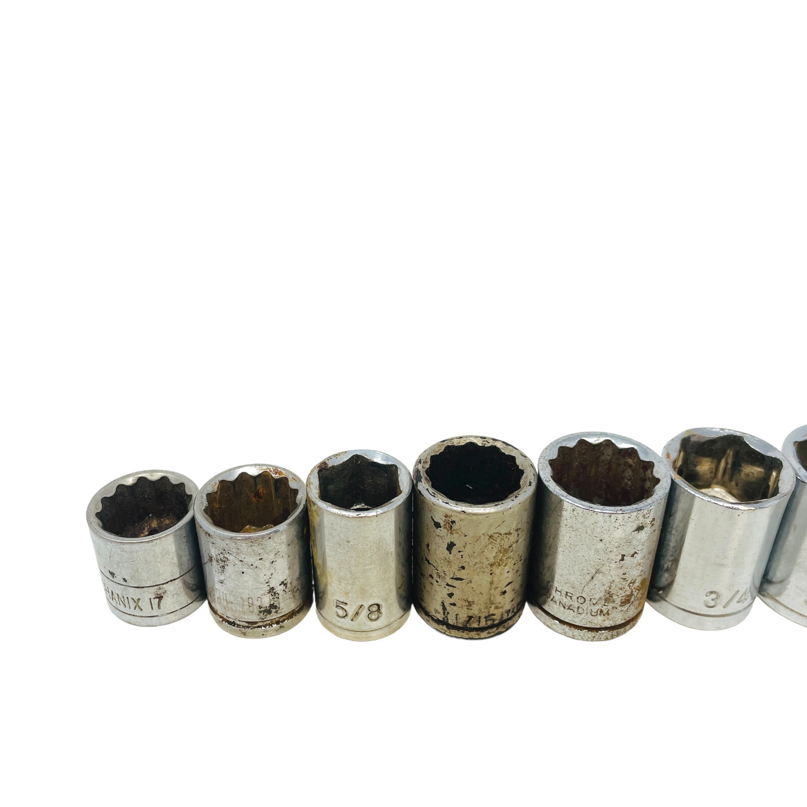 8 Pcs Assorted 3/4 in, 7/8 in, 5/8 in, 17 mm Chrome Vanadium Socket Set