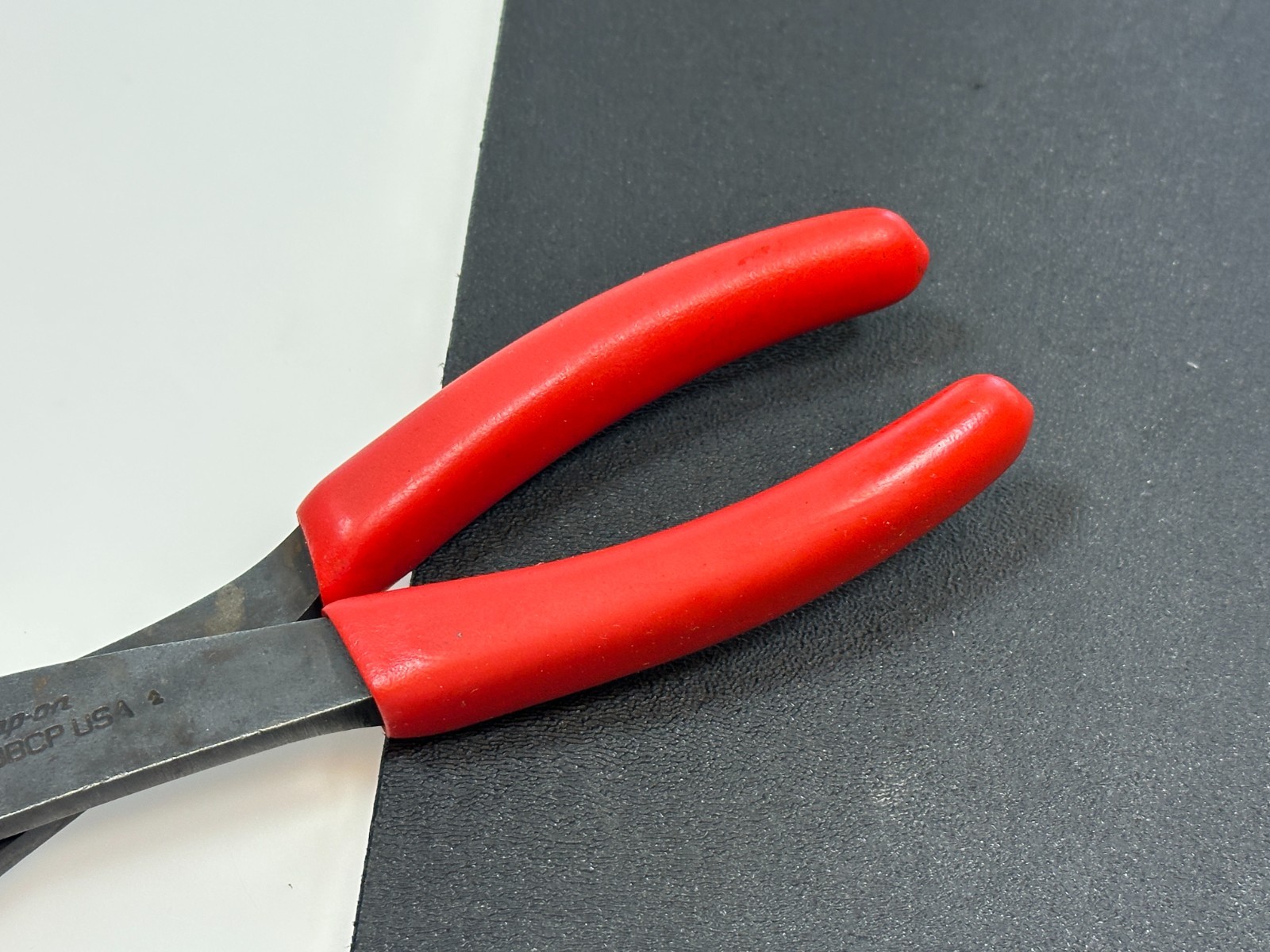 Snap-On Tools USA 208BCP Battery Terminal Pliers Side Mount Angle Nose, Red Grip