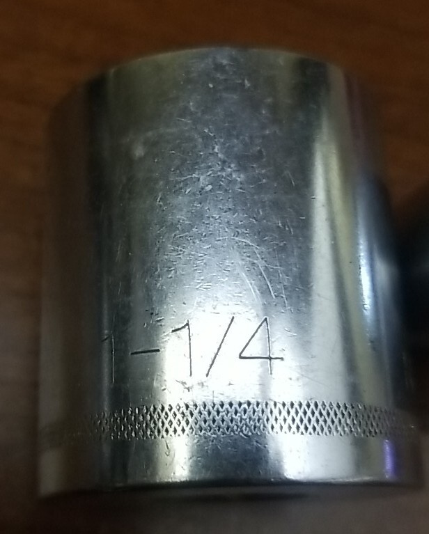 Lot 5 Piece 1/2 Drive SAE Sockets Large 36MM, 1 1/4, 1-1/16(2 Total) & 15/16