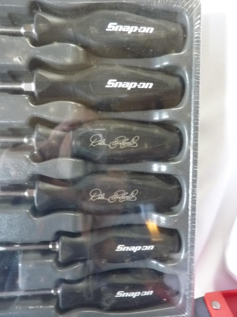SNAP-ON 6-PIECE DALE EARNHARDT SIGNATURE EDITION SCREWDRIVER SET P/N: SGDX60BDE