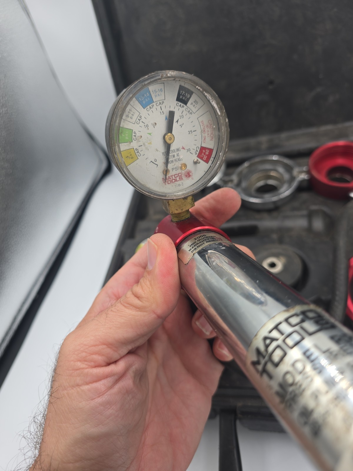 Matco Tools Radiator Pressure Tester RPT101 W/ Adapters For Large Trucks & Case