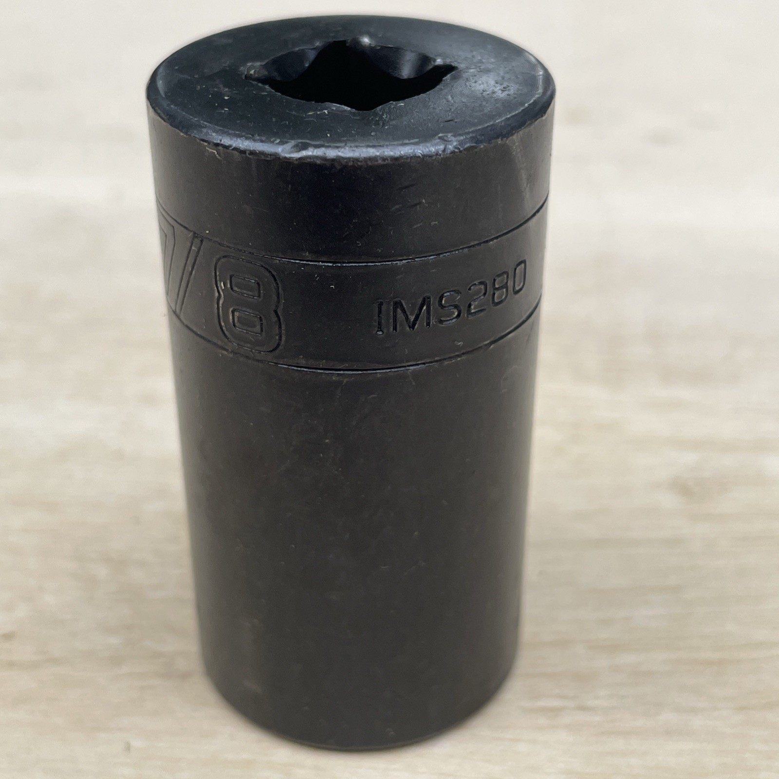 Snap-On Tools USA 1/2″ Drive 7/8″ SAE 6pt Semi Deep Impact Socket IMS280