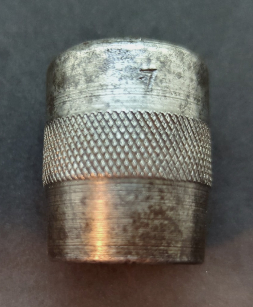 Snap-on No. 418 9/16″ 4 point Square Socket, 1/2″ Drive *Vintage* Rare USA