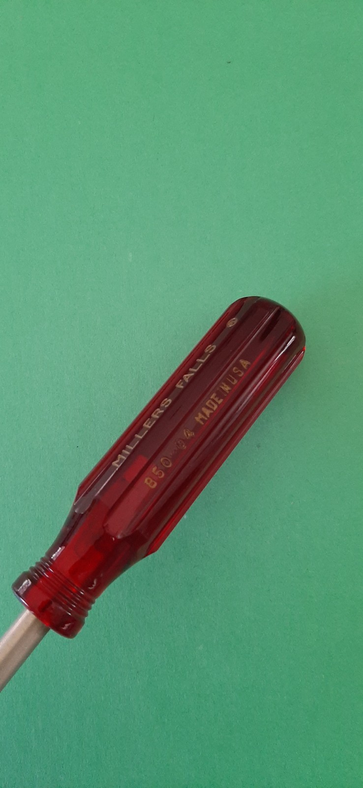 NOS NEW Millers Falls #4 USA No. 850-8 Phillips Head Screwdriver Clear Red E8