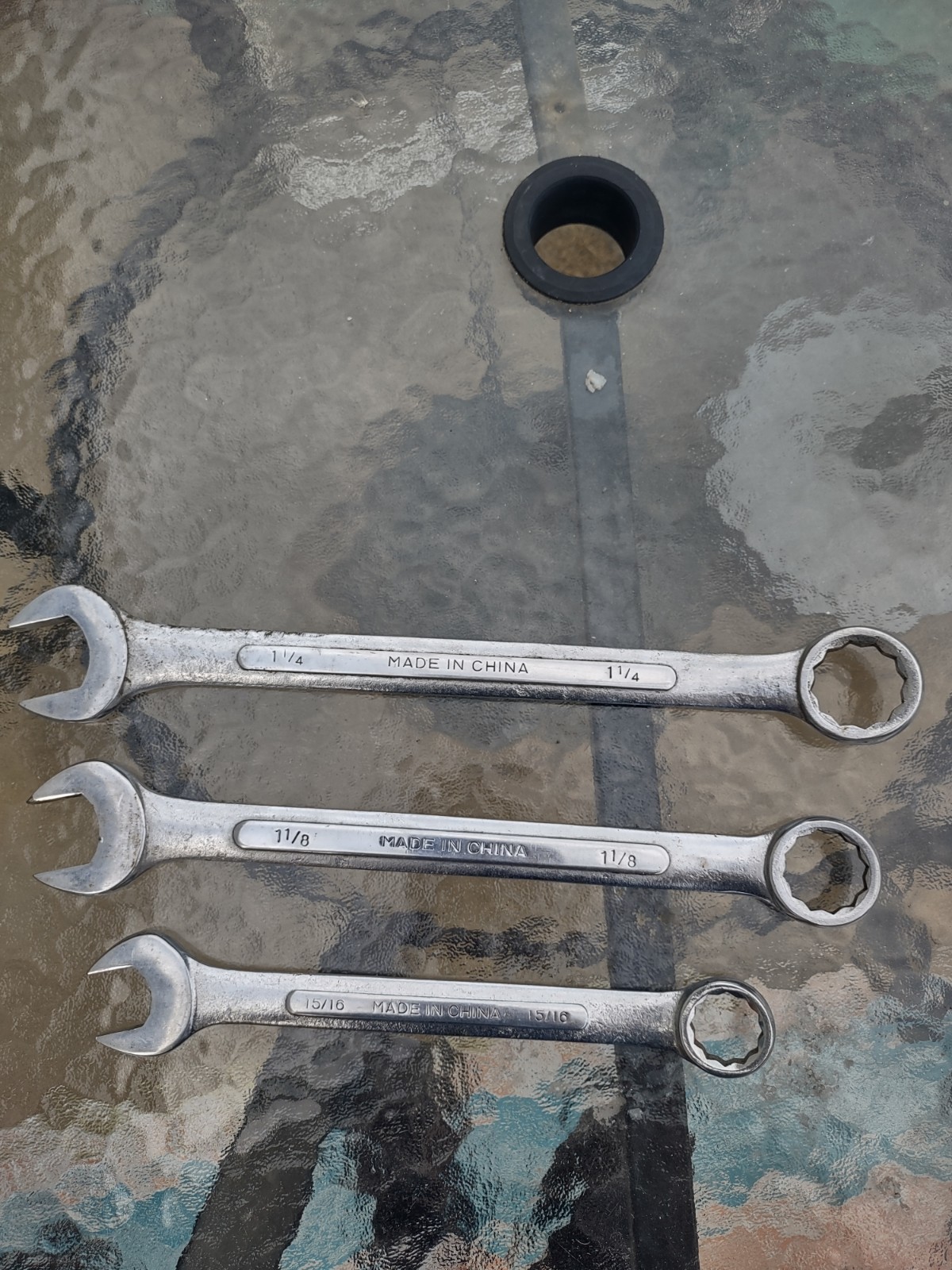 Lot of 3 Combination Wrenchs 12 Point Made In China. 1 1/4″, 1 1/8″ And 15/16