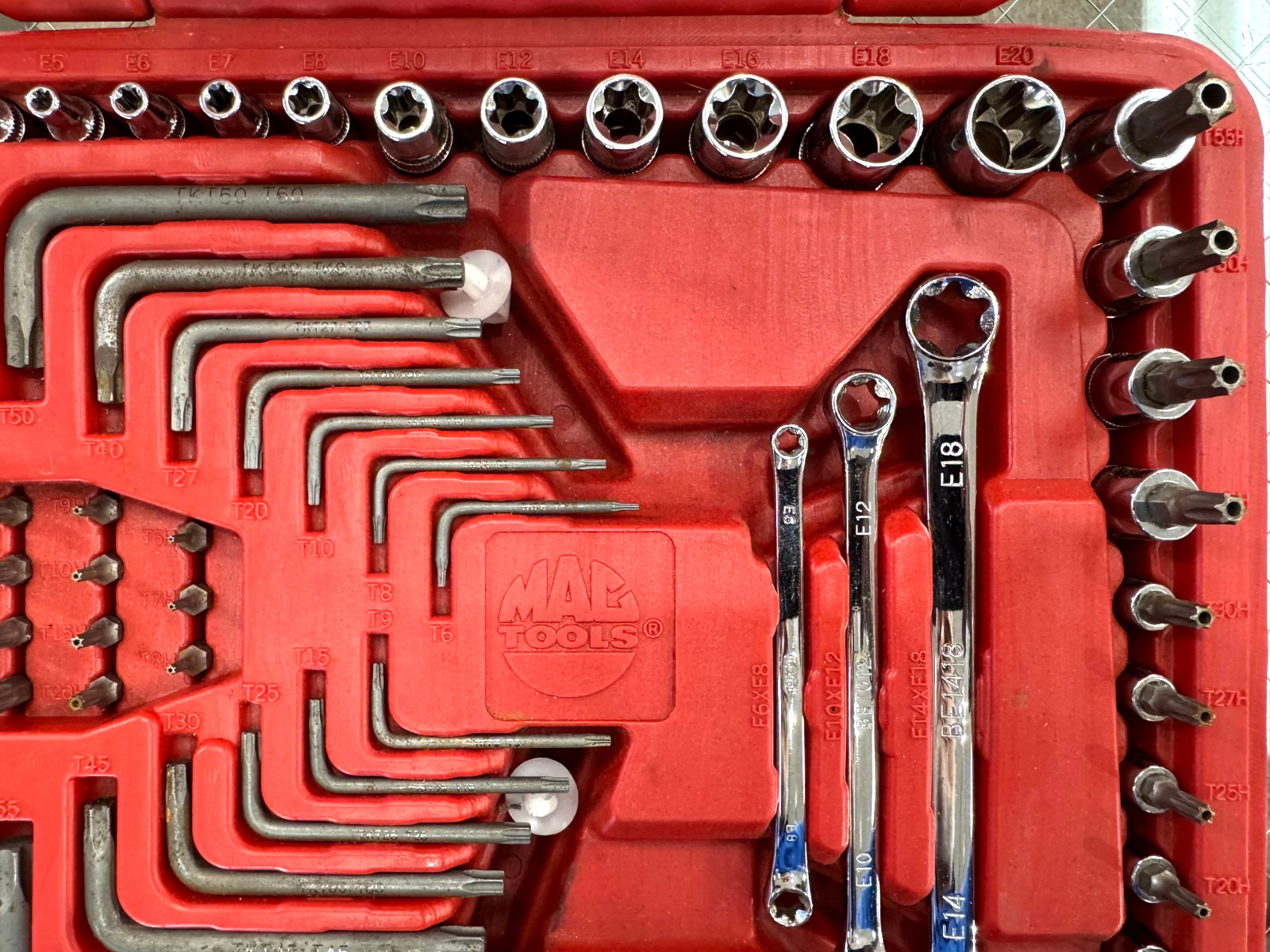 Mac Tools 62pc Torx Star Socket Driver And Wrench Set Model #SMXT62B