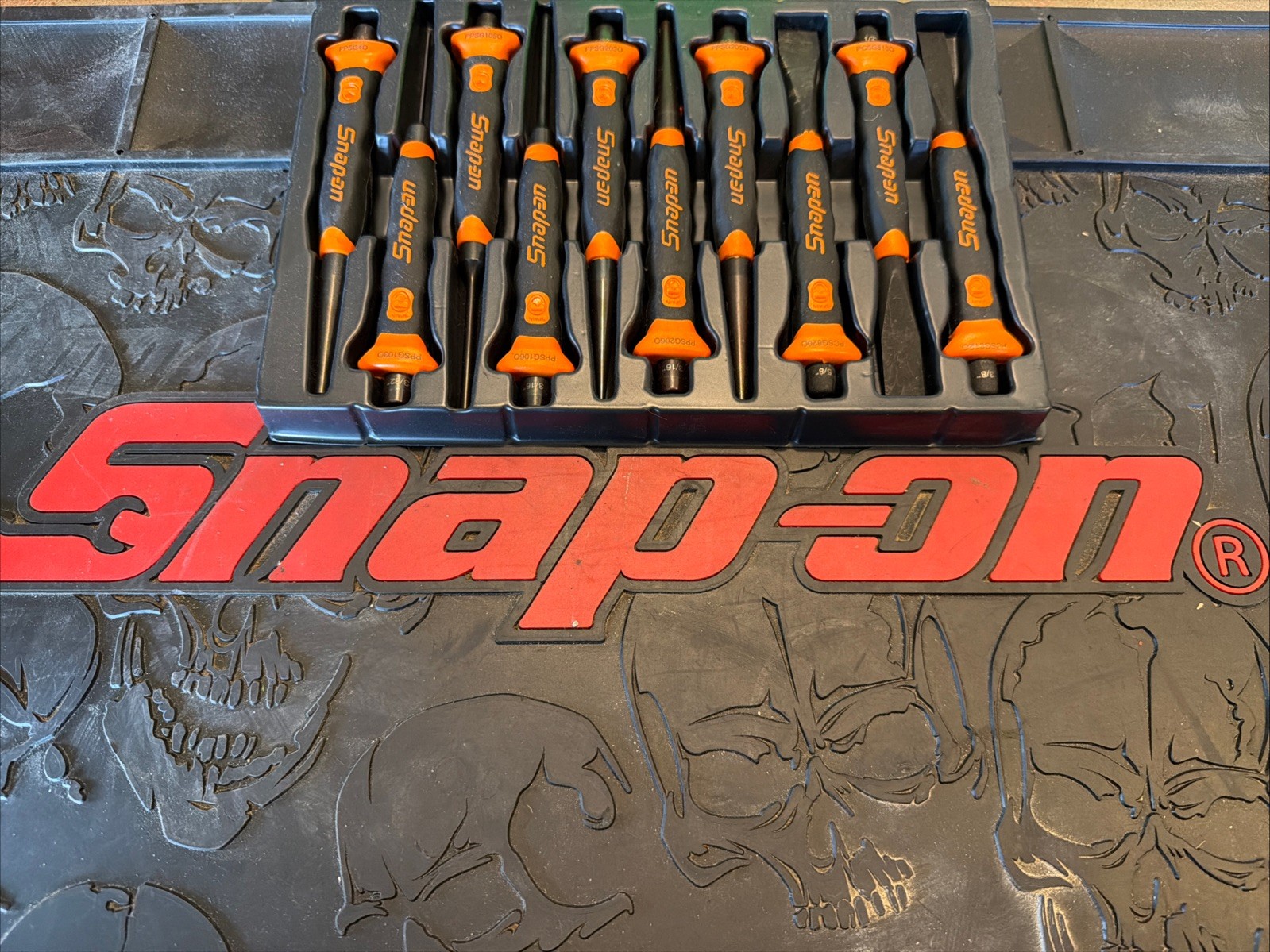 SNAP ON PUNCH & CHISEL SET SOFT GRIP PPCSG710 ORANGE LIGHTLY USED CONDITION