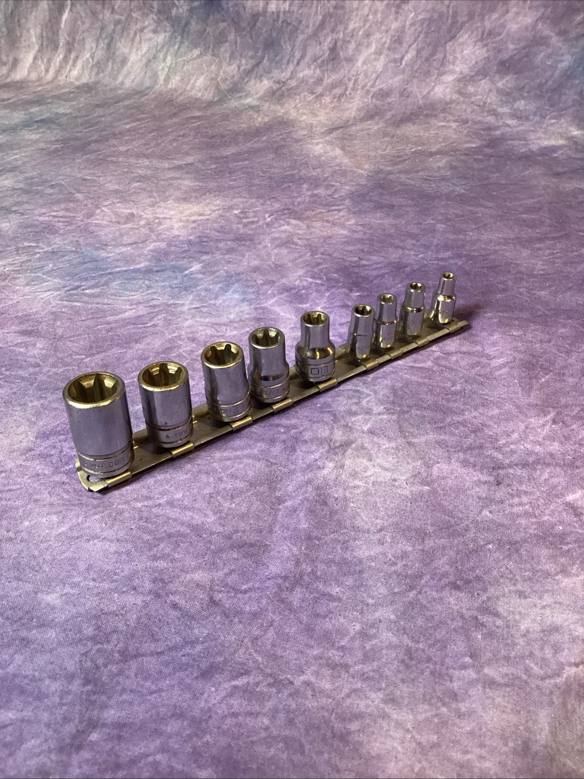 Snap On 10 Piece 1/4” 3/8” Inverted Torx Socket Set E4-E18 – TLE40A – FLE180A