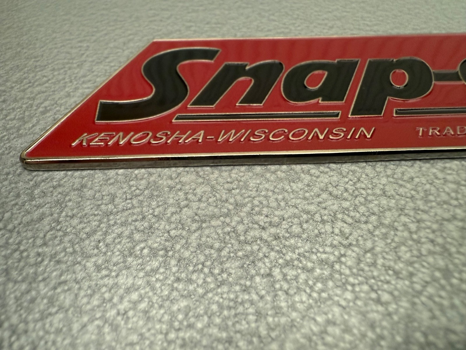 SNAP-ON Tools logo emblem VINTAGE Nameplate 1.5mm thick steel 5” x 2”.Rare.