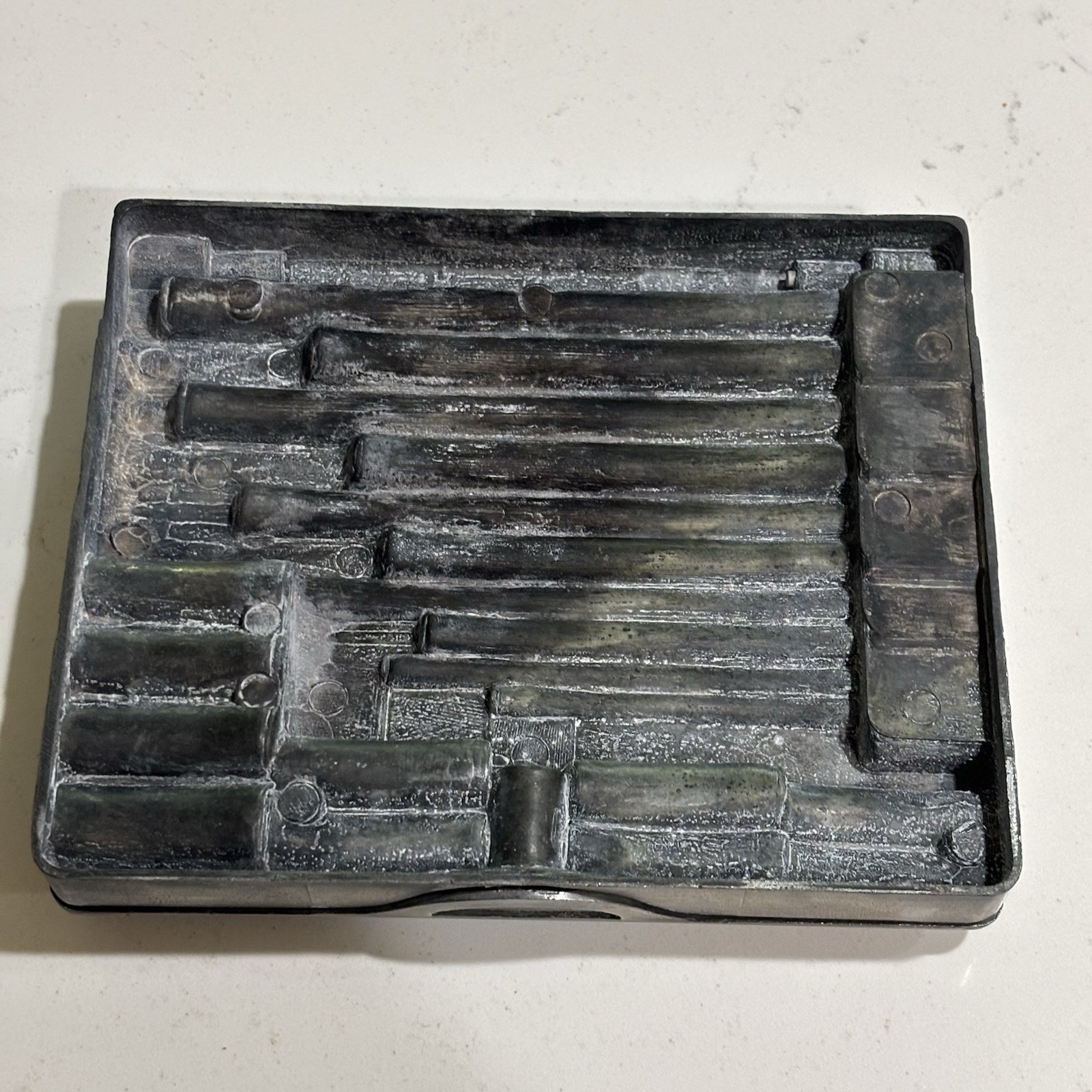Snap-on Blue-Point Supreme Screw Extractor Set No. 1020 metal box (missing some)