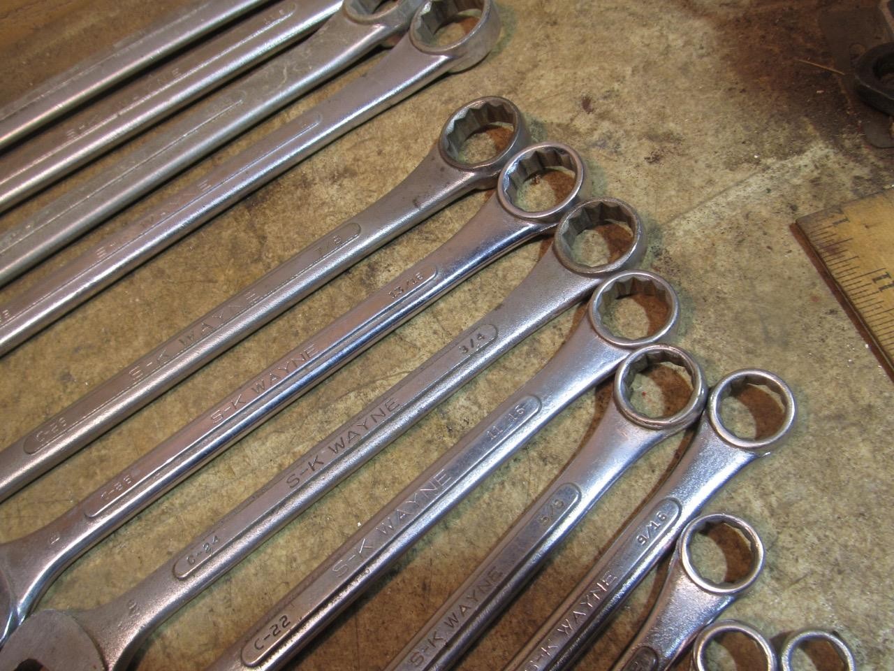 SK Wayne Combination Wrench 1-1/4″-5/16″ missing 15/16