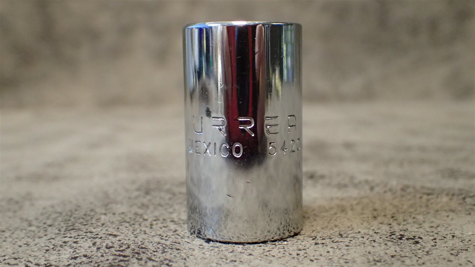 5420 URREA 1/2″ Drive 5/8″ or 15.8mm Short Socket 12-pt 1-1/2″ OAL (BN127)
