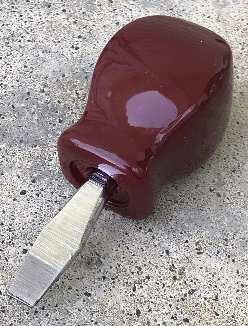 Matco Stubby Slotted Burgundy Handle Screwdriver SDM 82