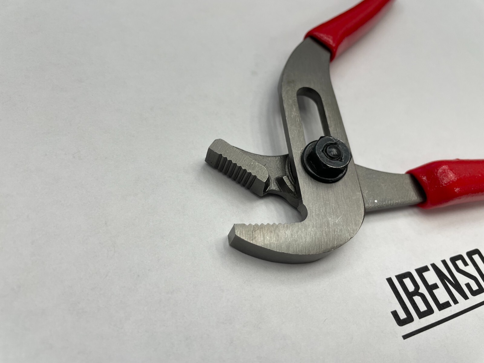 Snap-on Tools NEW RED 5″ Soft Grip Adjustable Joint Pliers AWP45