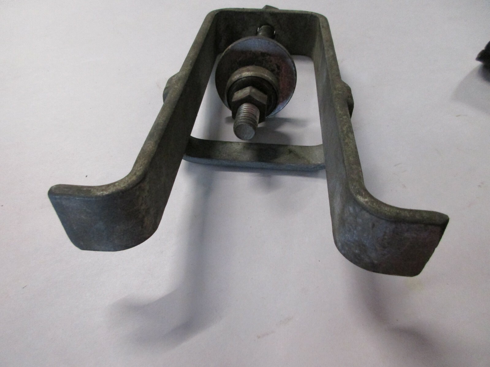 KENT MOORE TOOL J-33367 BEARING CUP PULLER BRIDGE