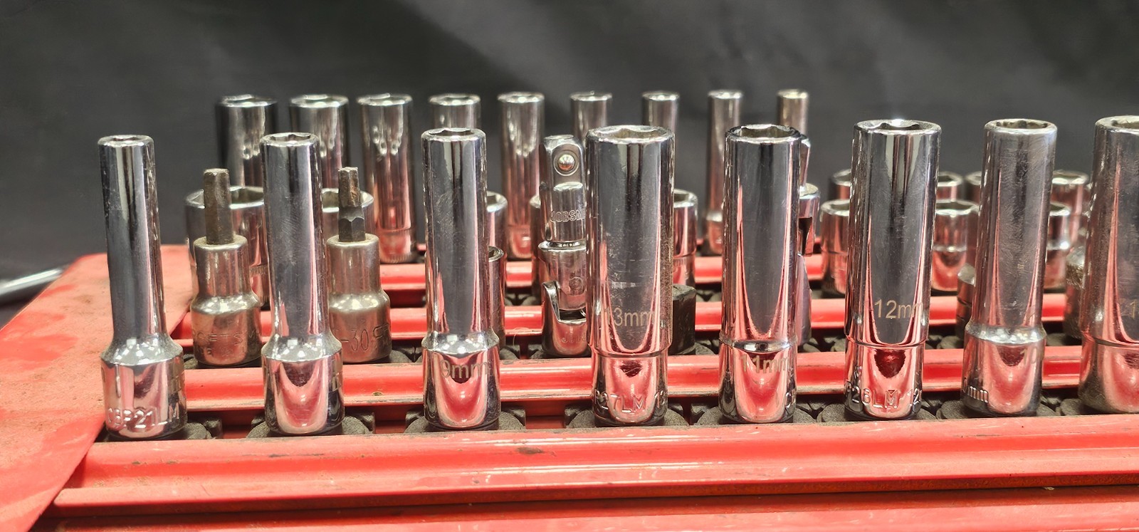 CAT, Blue Power, Snap-On & other brands Assorted Sockets w/ Locking Socket Tray