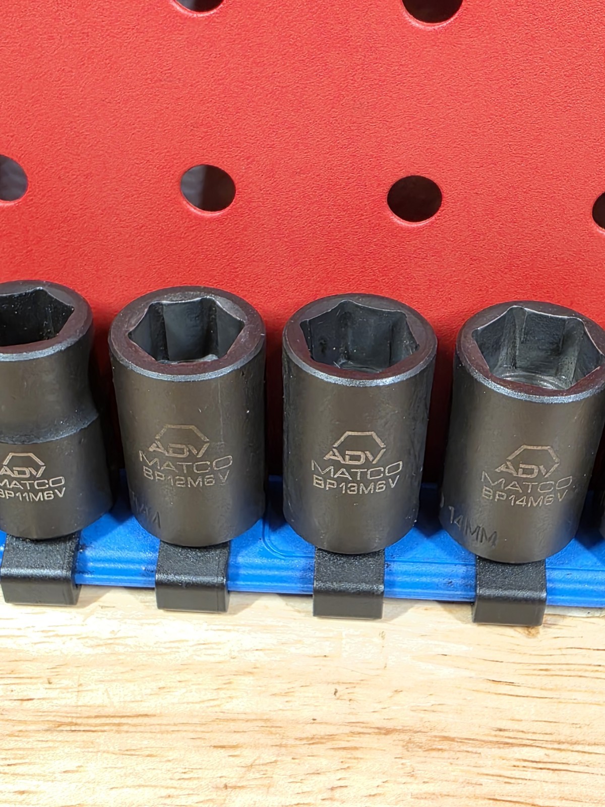 Matco Tools Adv SBPM136V 7-19mm 3/8″ Drive Shallow 6-Point Impact Socket Set