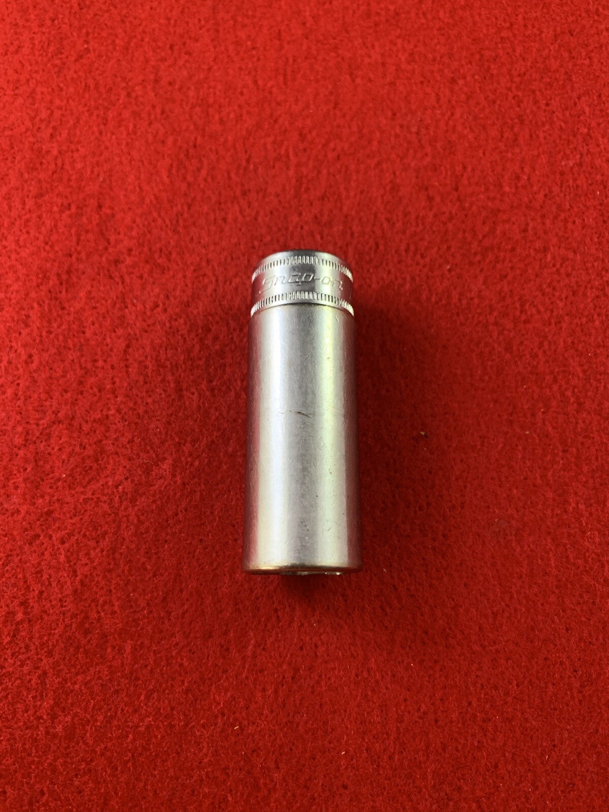 Snap-on Tools USA 3/8″ Drive 18mm Metric 6PT DEEP Chrome Socket SFSM18 (D14)