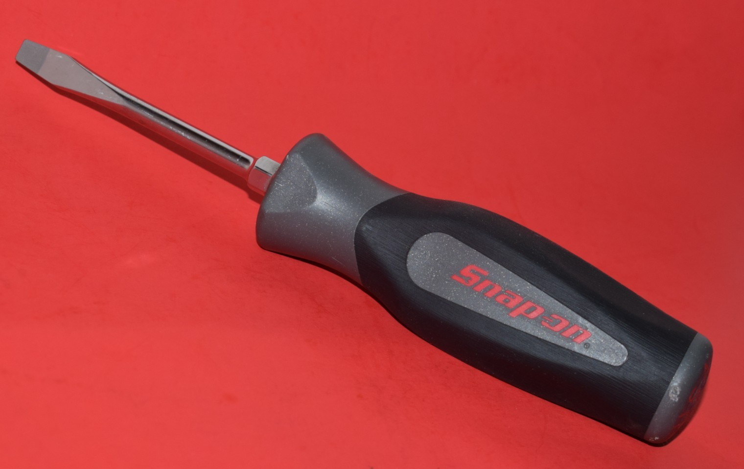 NEW Snap-On Standard 7/32″ Instinct Soft Grip 7″ Long Dark Titanium Screwdriver