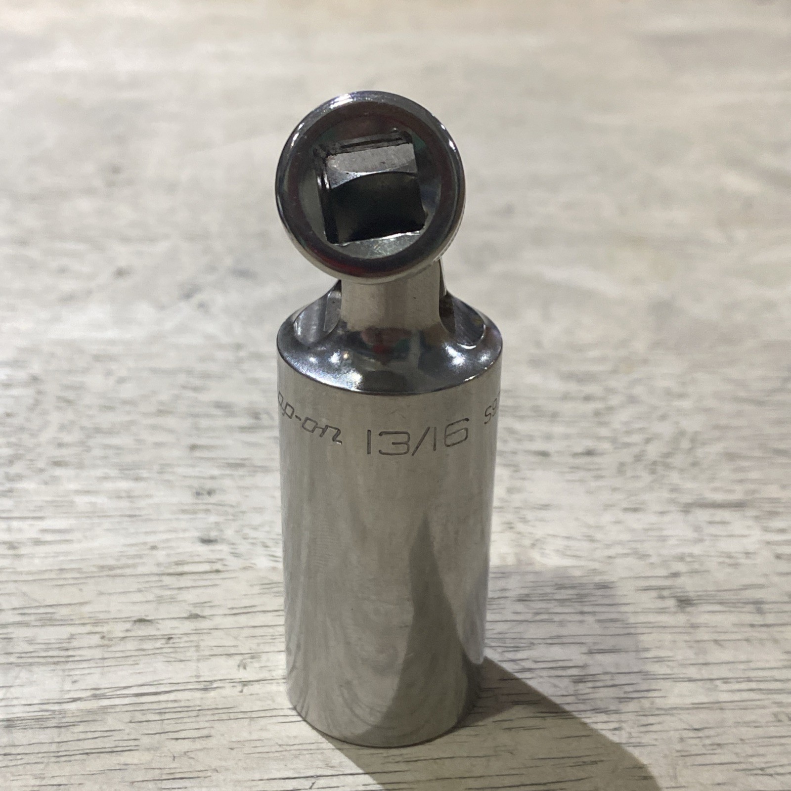 Snap On 3/8″ Drive 13/16″ Spark Plug Socket Universal Swivel S9704KFUA USA