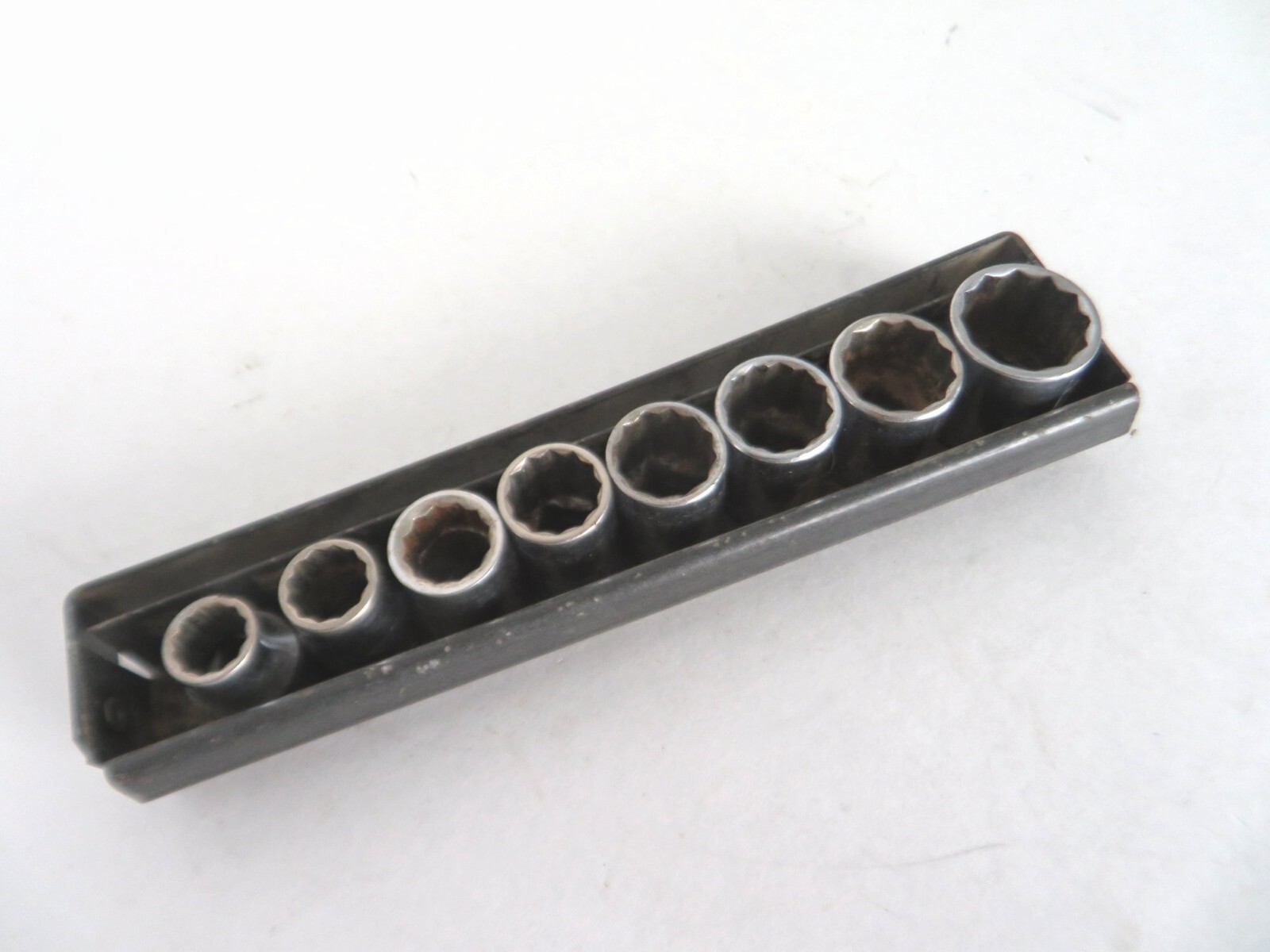 Craftsman 3/8 Drive 12-Point Metric Sockets 9mm – 17mm Made in USA 8 Pieces