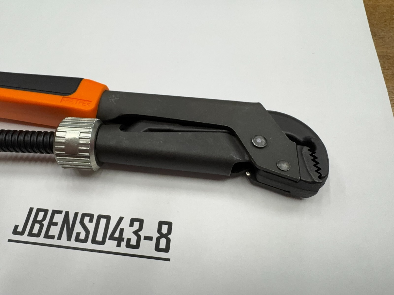 Snap-on Tools NEW ORANGE 8-5/8″ Soft Grip Quick Adjust Pliers Wrench PWZ0QAO
