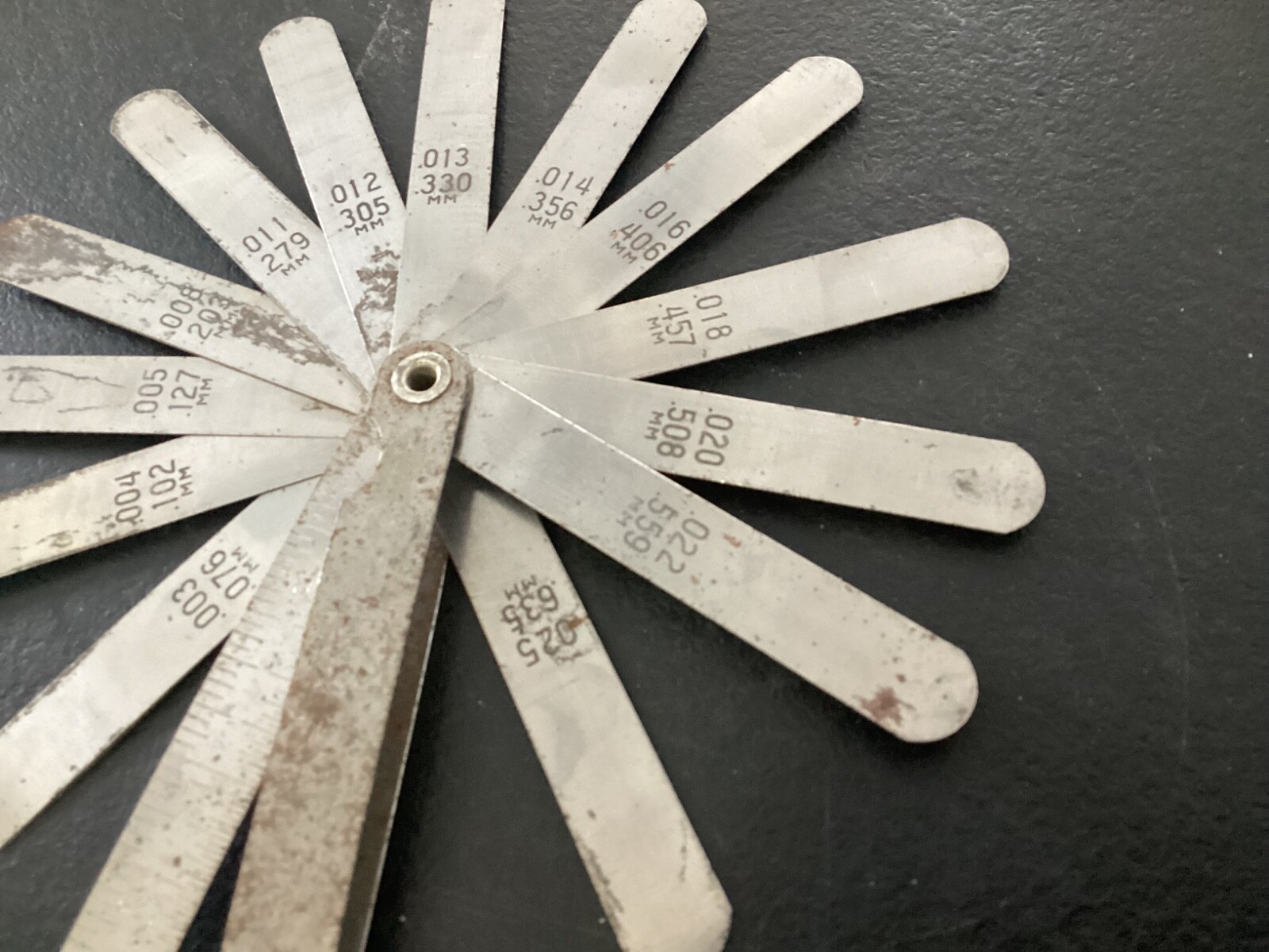 Filler Guage Set (12) Measurment Blades and 3″ Ruler