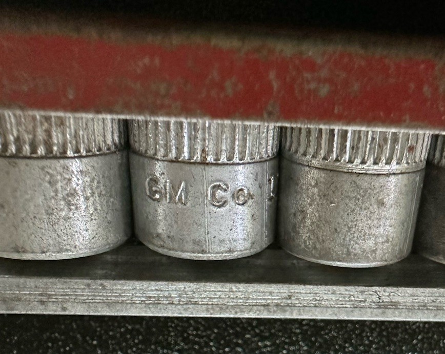 Vintage Miniature Allen GM Co. Socket Set Red See Pictures