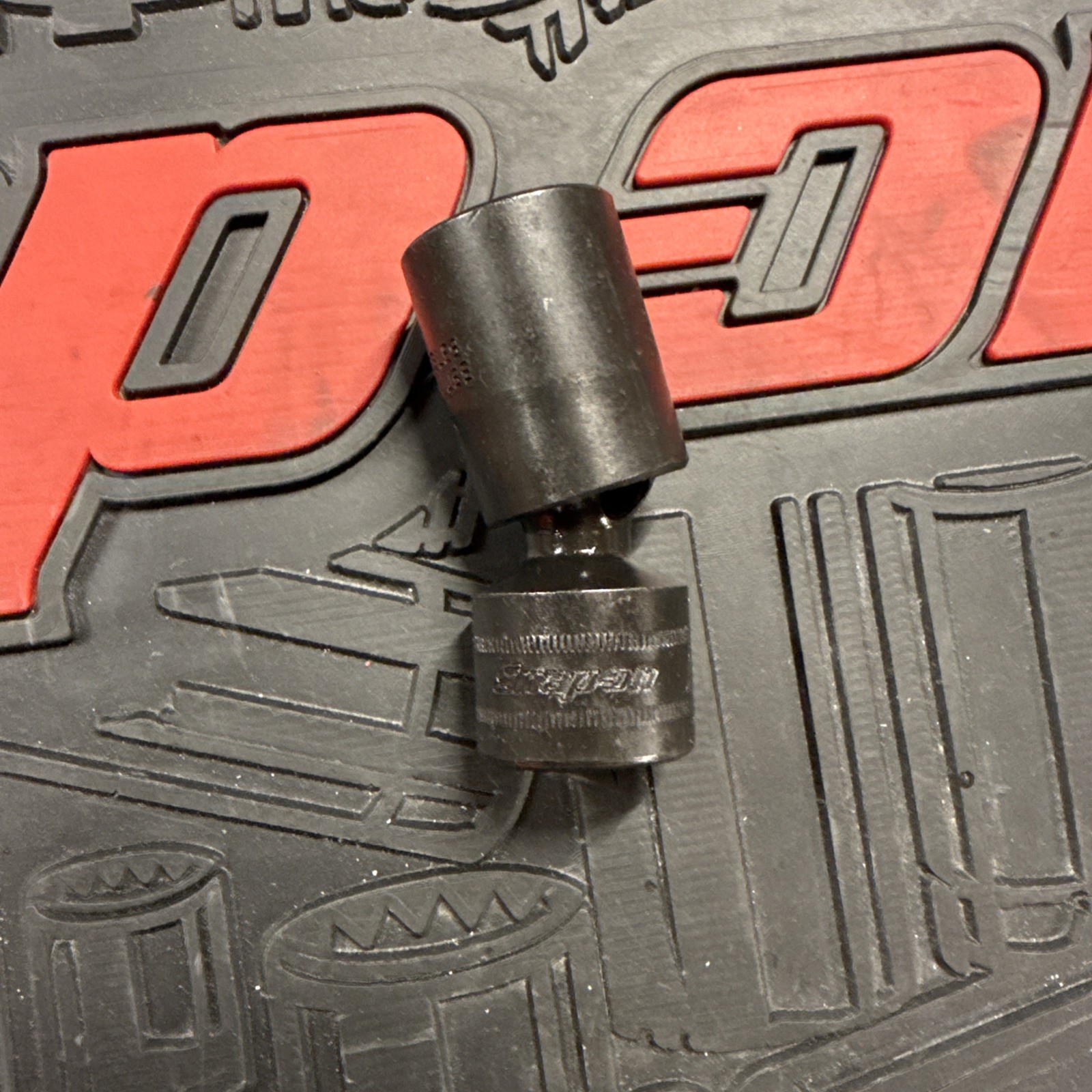 NEW Snap-on IPFM18C 3/8″ Drive 18MM 6PT Metric Impact Universal Swivel Socket