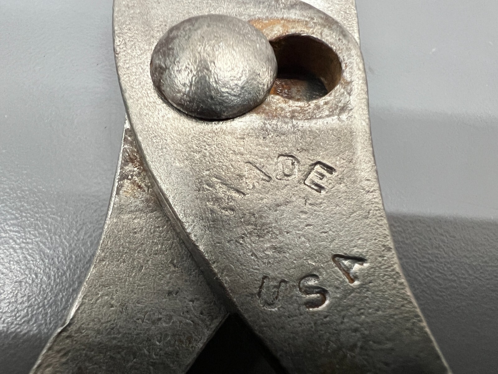 (H) VINTAGE UNBRANDED 6″ FLAT THIN NOSE SLIP JOINT PLIERS – TEXTURED GRIPS – USA