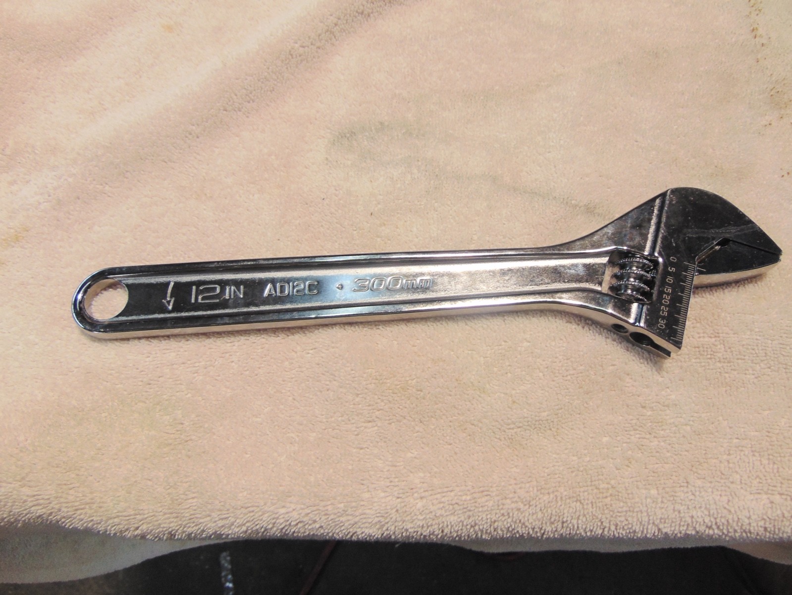 New Snap-on Tools USA STYLE 12″ Length Chrome Smooth Jaw Adjustable Wrench AD12C