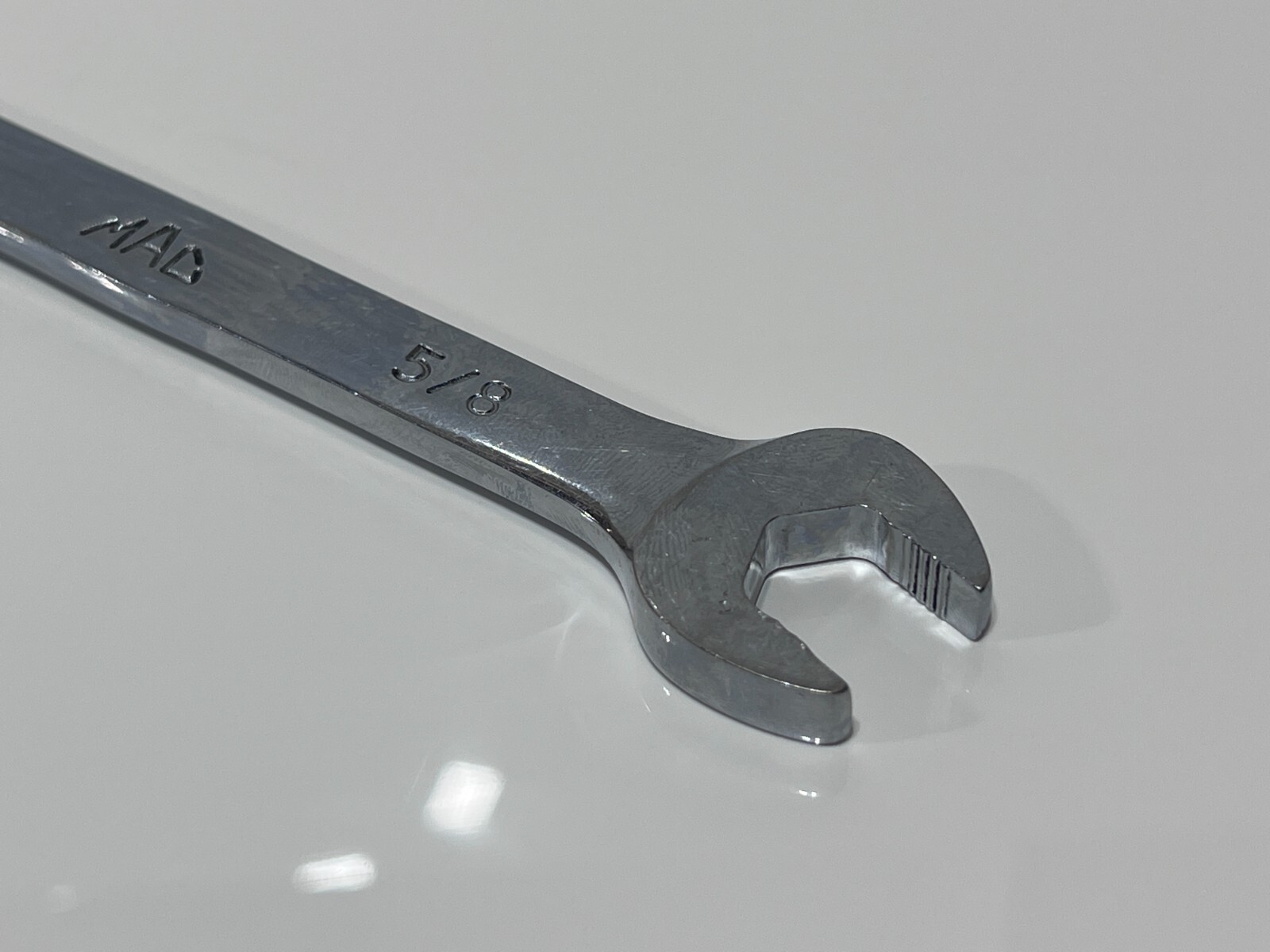 MAC Tools RWF220 SAE 5/8″ Flex Head Ratcheting Combination Wrench – 12 Point