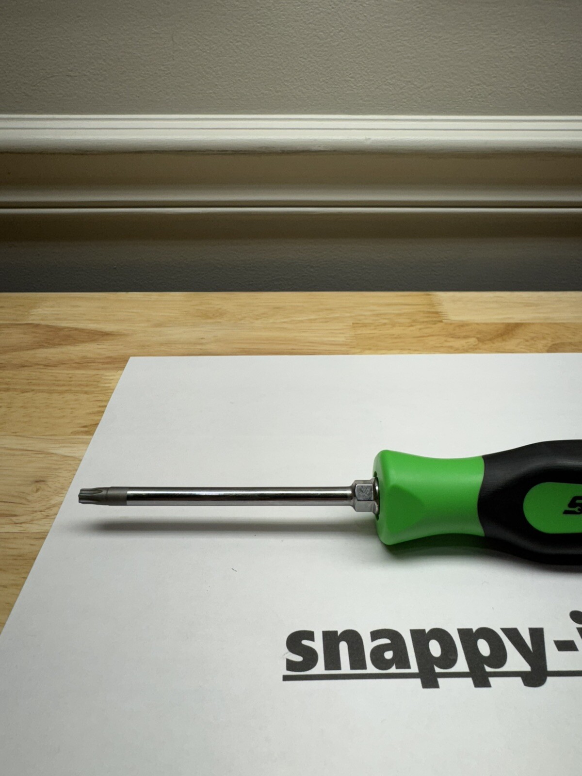 Snap-on Tools USA NEW GREEN Soft Grip T30 Torx Screwdriver SGDTX430BG