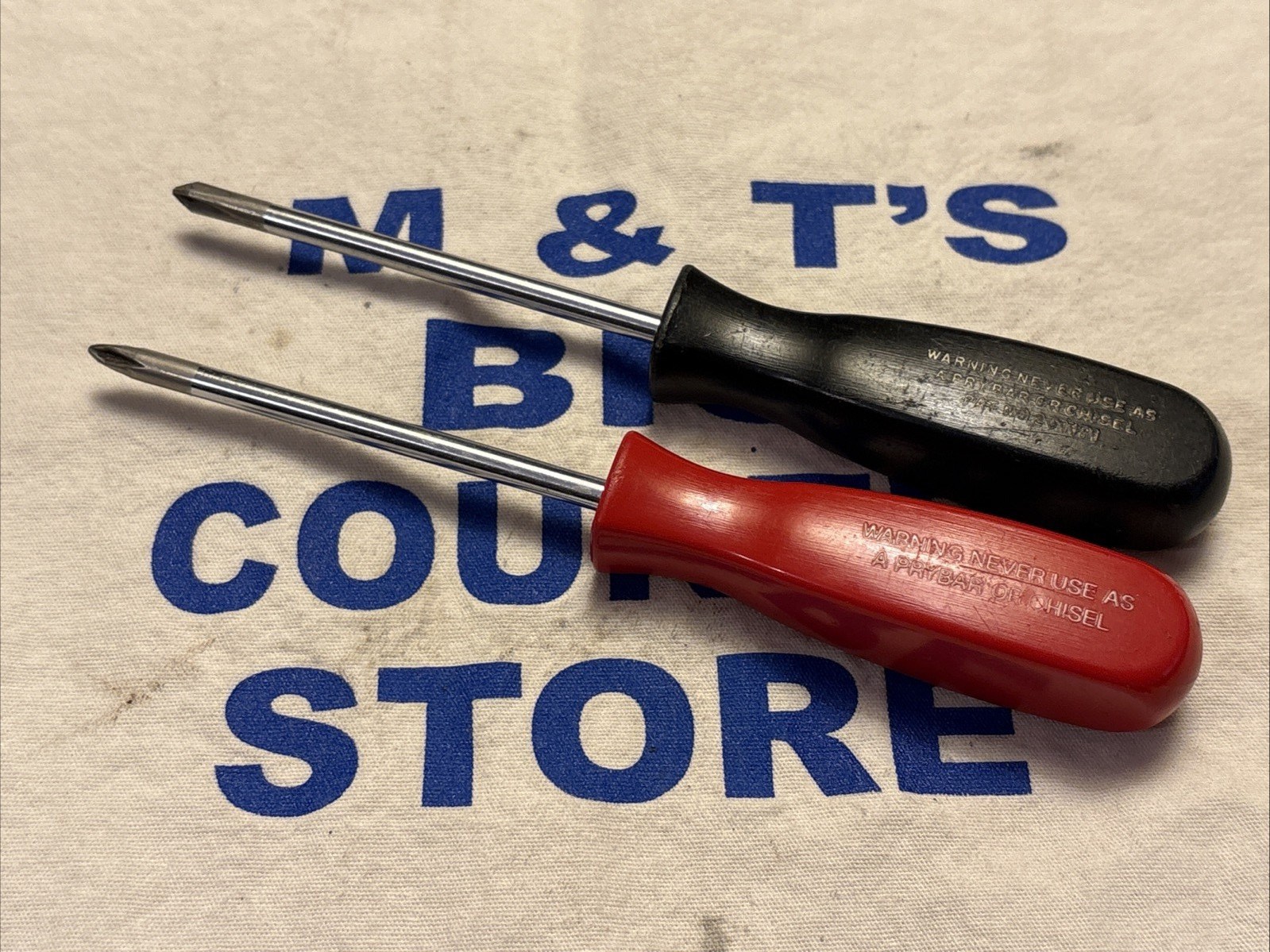 Snap-on Tools USA 2pc 6″ Screwdrivers Both Phillips SSDP31 & SSDZ31