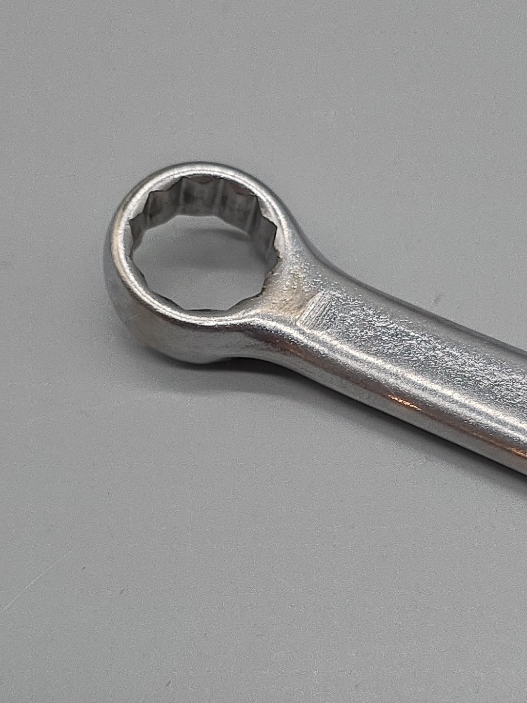 Proto Tools #1135 3/4″ x 11/16″ Box End Wrench 12 Point SAE Canada