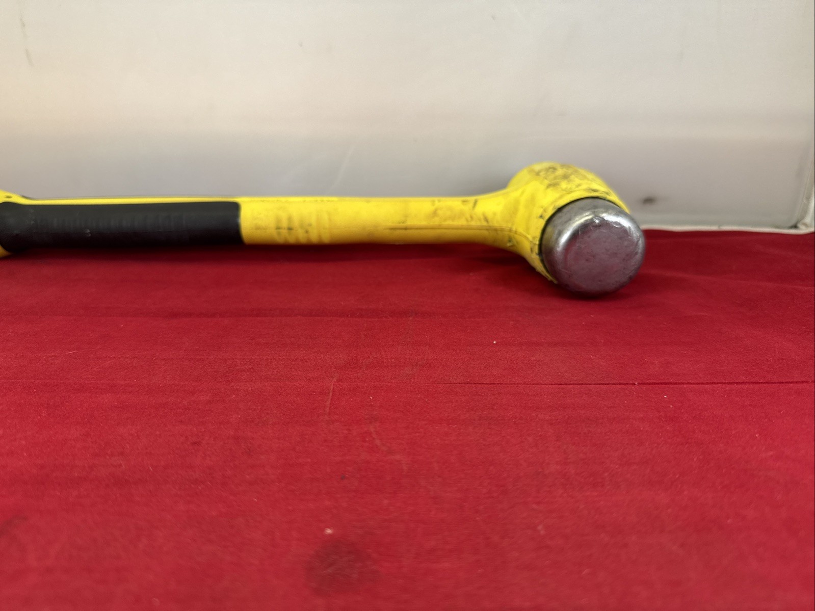Snap On Tools HBBD32 32oz Dead Blow Ball Peen Hammer Yellow/Soft Grip