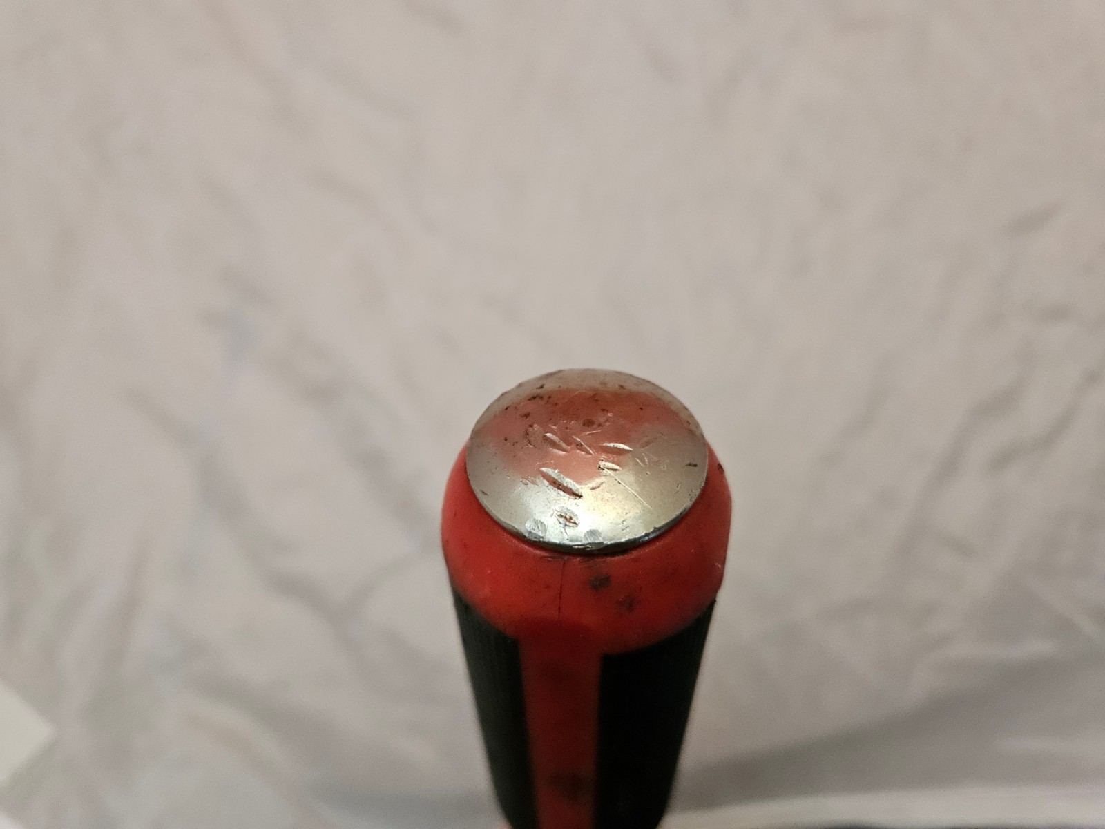 MAC CPB12R 11.5″ Curved Head Striking Pry Bar Prybar Red Soft Handle S2
