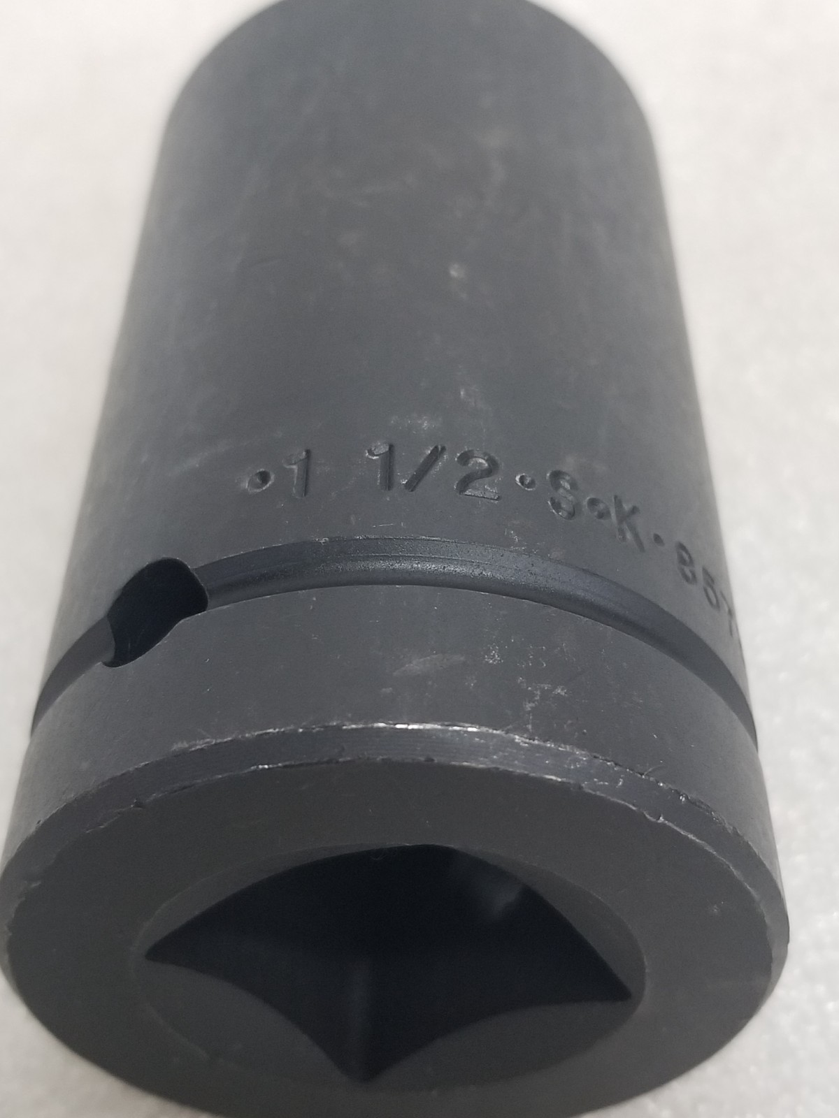 S-K 85780 Dual Budd wheel Impact Socket 1-in.Dr. 6-Pt 1-1/2″, 13/16″ Sq. USA