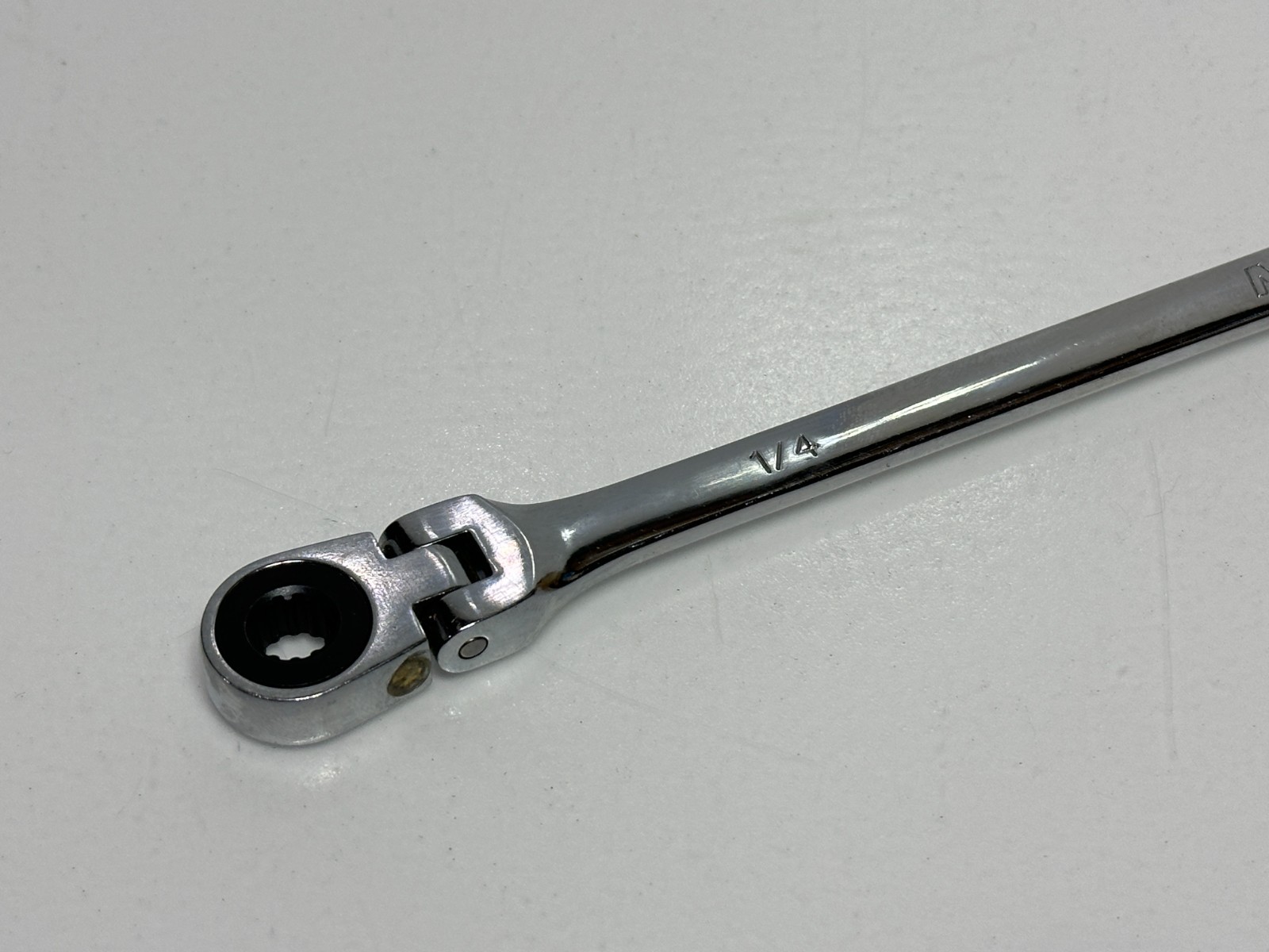 Matco Tools RFXBL0810 SAE 1/4″ x 5/16″ Extra Long Double Flex Ratcheting Wrench