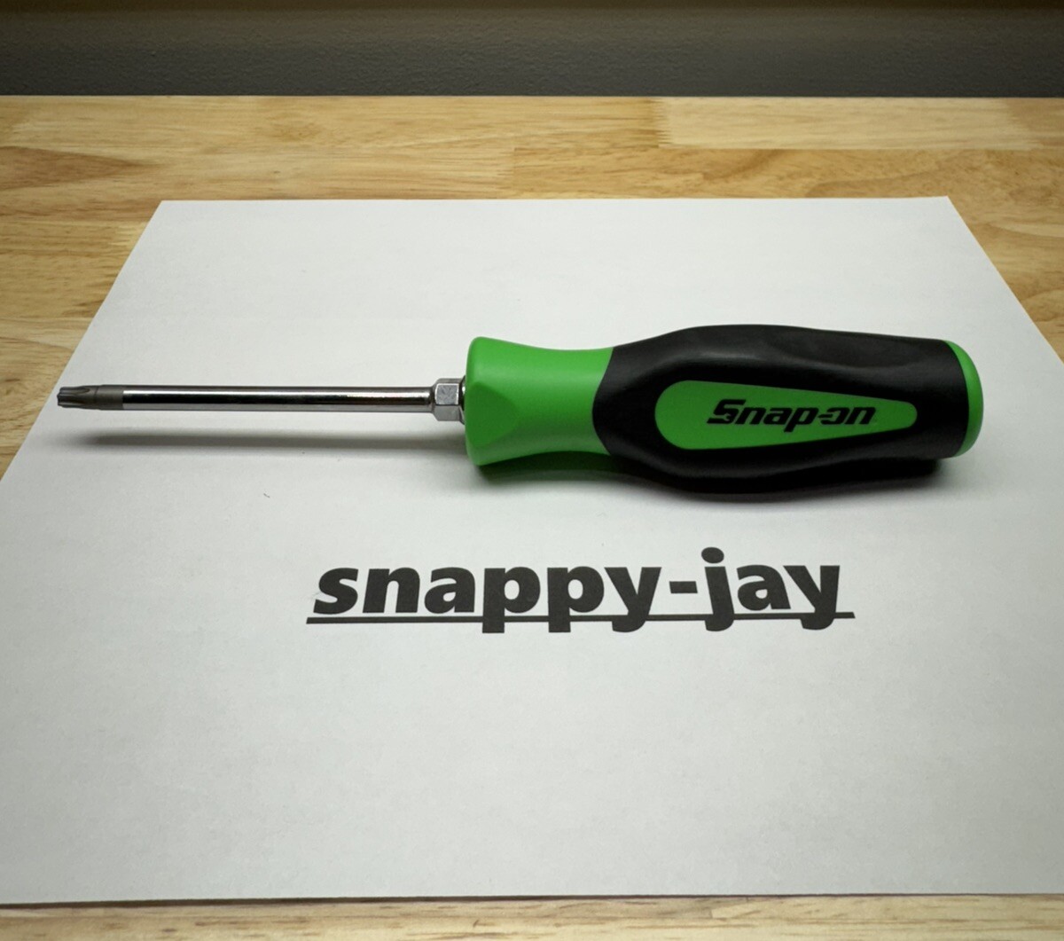 Snap-on Tools USA NEW GREEN Soft Grip T30 Torx Screwdriver SGDTX430BG