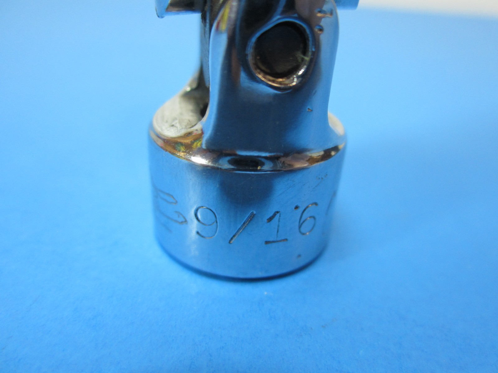 MAC TOOLS XU186, 9/16-inch 6-point 3/8-drive Universal shallow socket *USA*